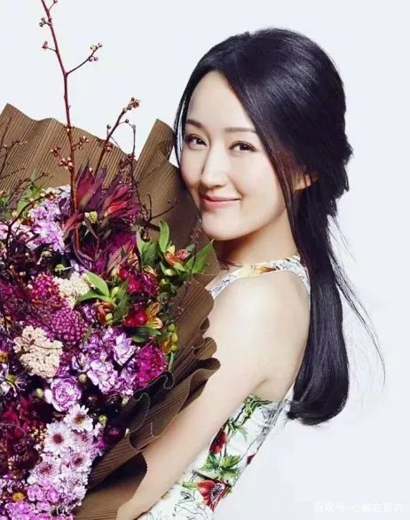 向华强花费百万请杨钰莹吃饭，赖文峰冲进去说：她是我的女人，发生了什么？