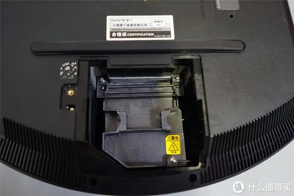 换投影仪灯泡很难吗?我们来试试