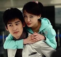 请问郑爽和张翰从以前到现在发生了哪些事 关系又怎么变化。头晕