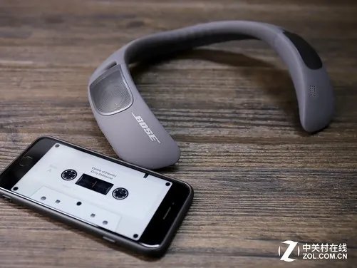 音响还能这样听 Bose SoundWear颈挂式扬声器