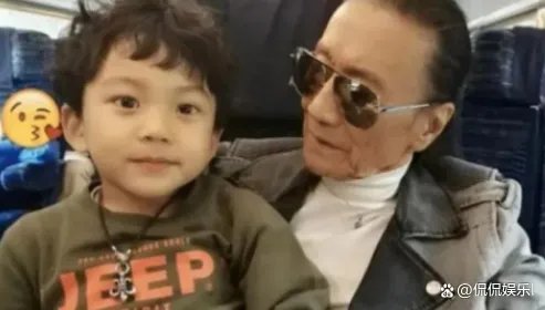 大家都认为谢振轩会是第二个谢霆锋,长大后的谢振轩,看到近照你失望了吗?