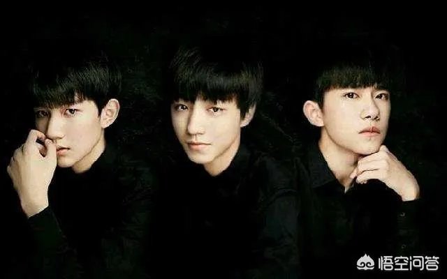 王源公共场合吸烟,注定会被其他两个小伙伴甩开吗?你们怎么看?