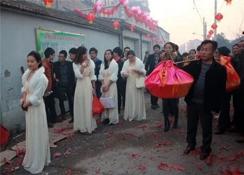 农村特色婚礼现场布置  	2017特色农村婚礼策划