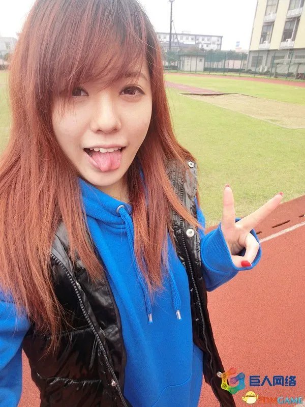 CJ2013巨人Showgirl靓图赏 性感火辣PK小清新