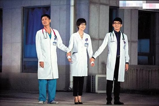 《青年医生》演员表名单是什么？