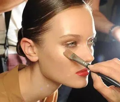 bb霜好还是粉底液好，你怎么看？