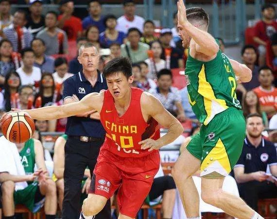 李根停赛罚10万，恶意犯规对比赛的影响有多大？