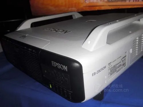 圣诞节通宵看电影 小区用影院投影推荐