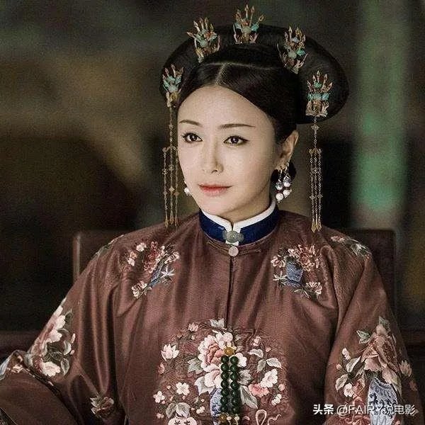 拍古装戏时，为演员定制的古装在杀青后会到哪？