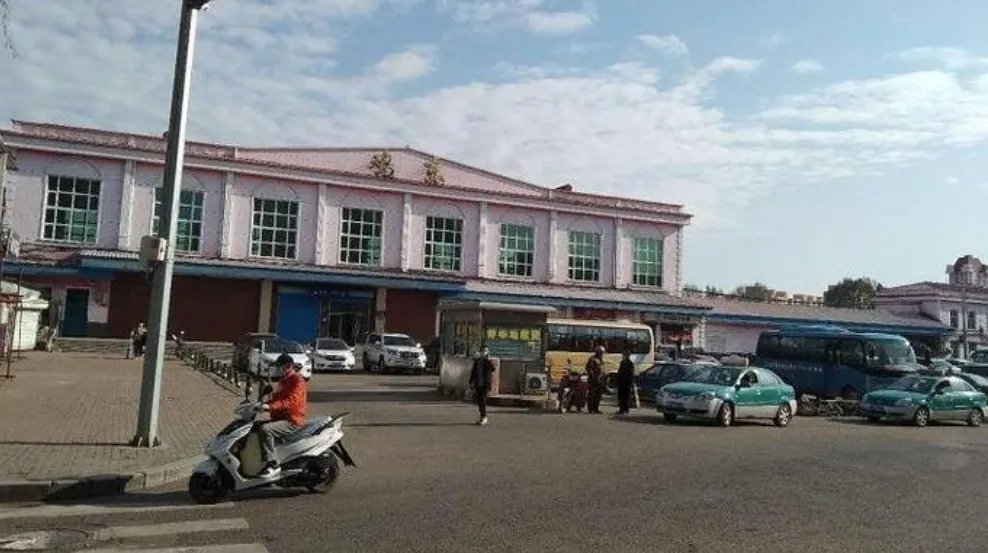 家庭聚餐疑似食物中毒，导致7人死亡，这是怎样回事？