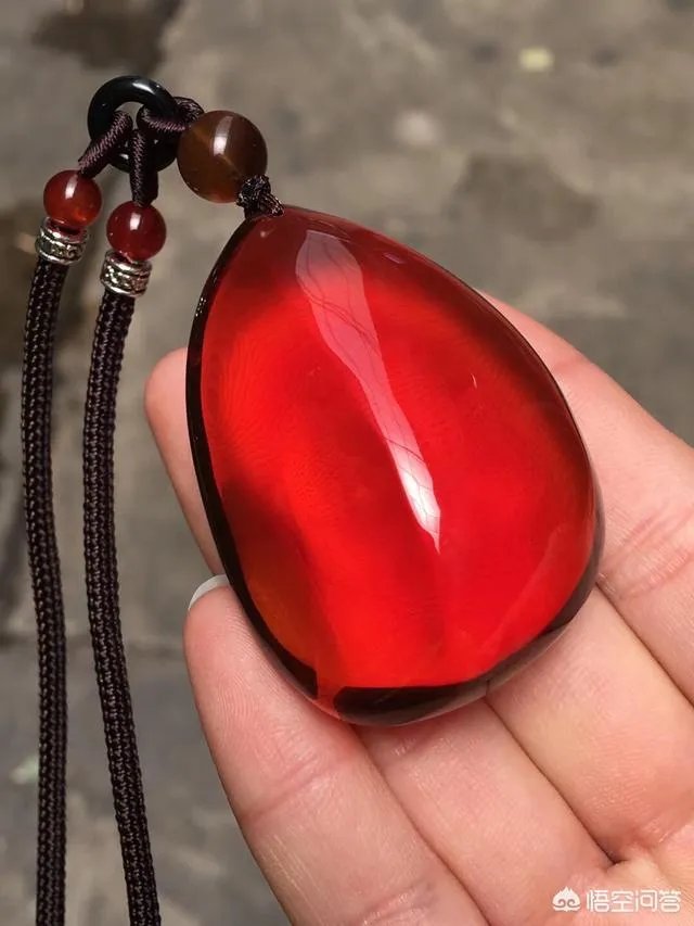 缅甸琥珀是最硬的琥珀吗？缅甸琥珀有什么特点？