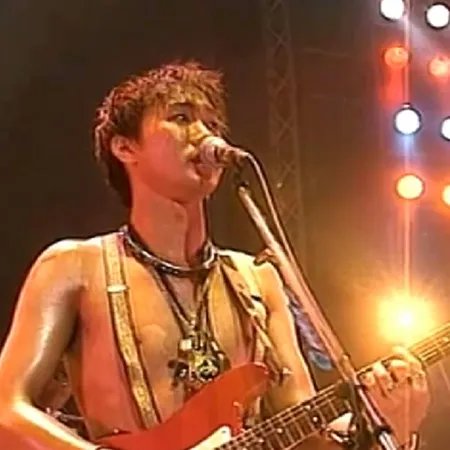 黄家驹高清图片大全  纪念逝去的灵魂歌者