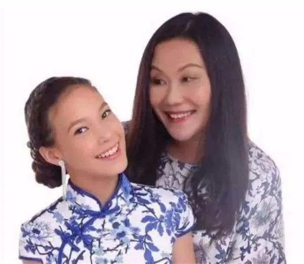 谷爱凌称要吃涮羊肉庆祝夺金,她在滑雪上还有什么追求?