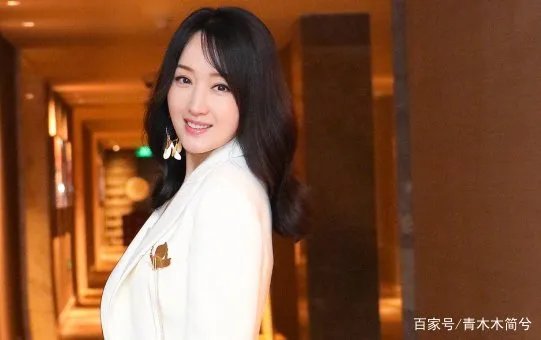 向华强花费百万请杨钰莹吃饭，赖文峰冲进去说：她是我的女人，发生了什么？