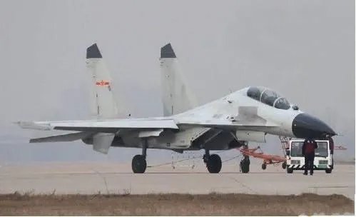 解放军首次曝光超强制空战斗机，这款战机到底有何特别之处？