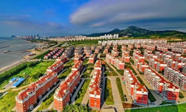 海景房5万一套！山东乳山跌成海边鹤岗，造成其房价下跌的原因是什么？