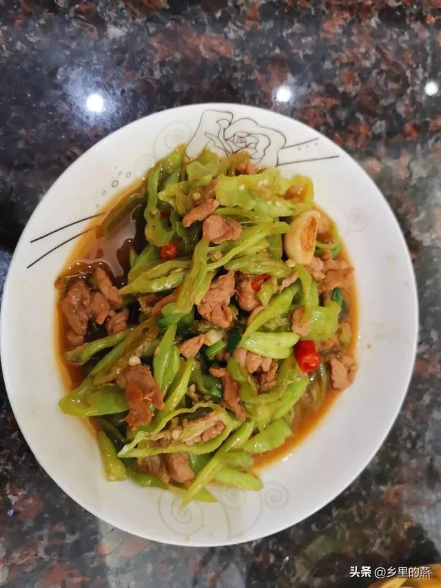 你的工作餐好吗？晒晒你们的工作餐？