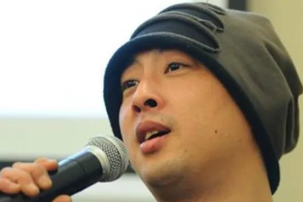 赖宝突发心梗去世，在你心目中他是一个怎样的形象?