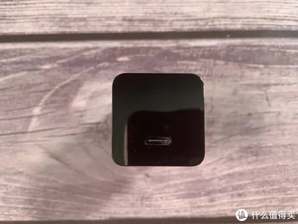 跟风购入网红电源----Think Plus mini适配器简评