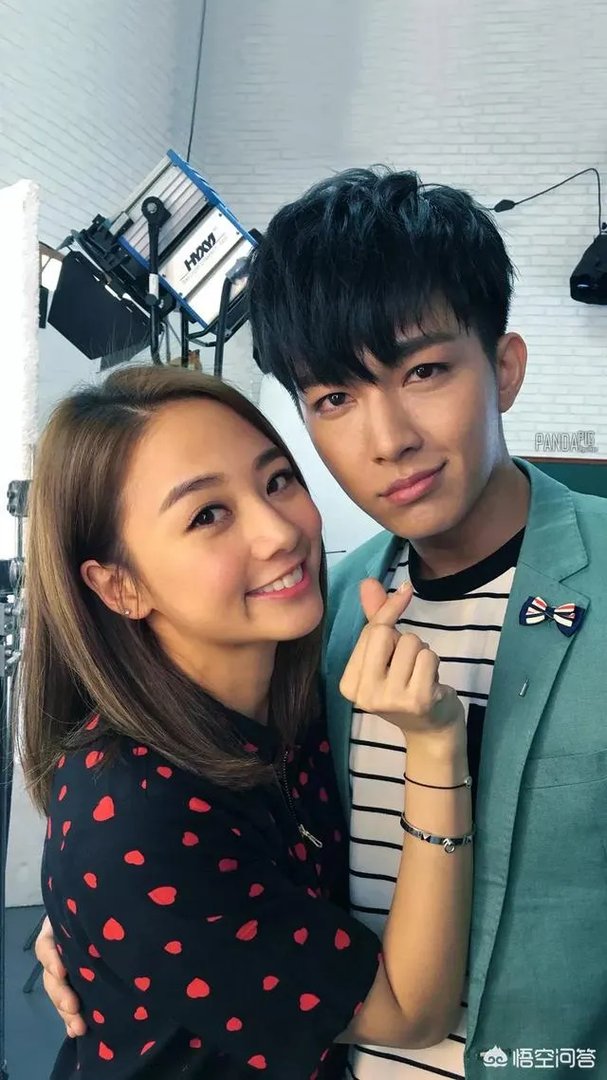 吴映洁为什么一直红不起来？她和炎亚纶有没有在一起？