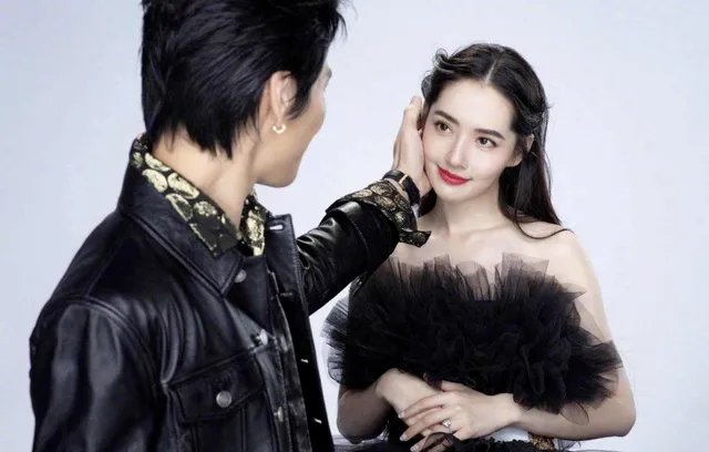 向太否认郭碧婷已生女,称向佐上周才获批赴台陪产,郭碧婷怀的真是女孩?