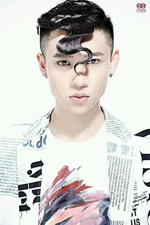 魏晨封面恋人的图片！