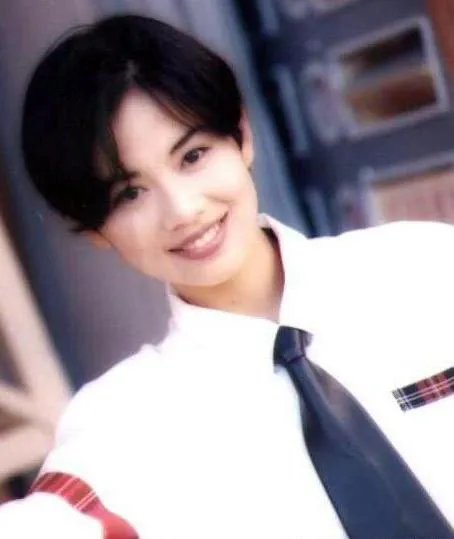 陈松伶张铎结完婚就把结婚证撕了，为啥要这么做？