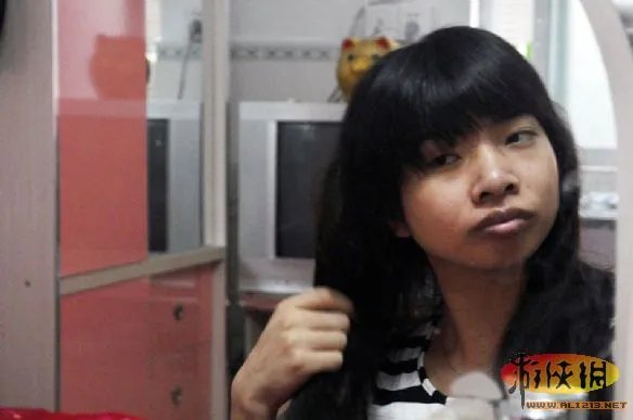 冷暖自知 图揭26岁重庆小伙变性成女人后的生活