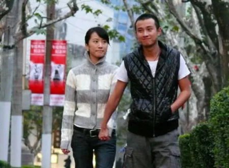 《蜗居》中小贝与海藻两人最后的结局是什么？