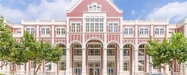 上海外国语大学分数线