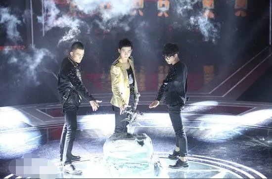 和华晨宇一届的快男二十强名单