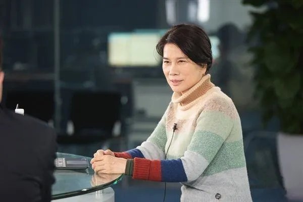 董明珠为什么会被卸任格力董事长的职位？