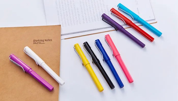 水性笔和中性笔有什么区别 水性笔和中性笔的区别