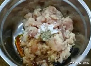 水煮肉片详细做法？