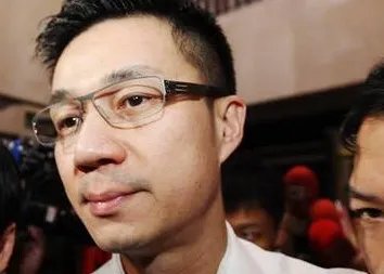 屡被说是伪富豪的小S老公许雅钧，他的真实家境到底如何？