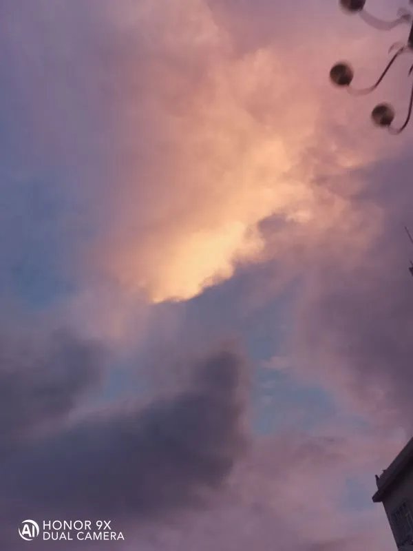 桂林一母亲倒车时不慎撞死自己孩子,悲剧是如何发生的?