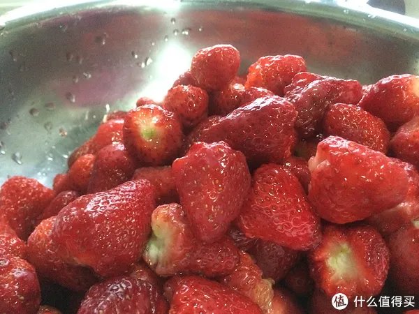 记一大锅草莓酱的粗犷制作与长久储藏