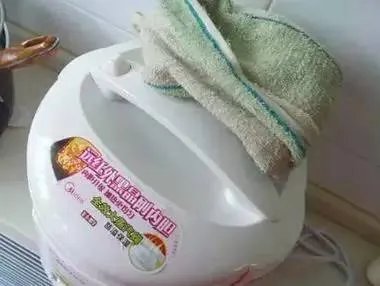 【生活妙招】电饭锅做蛋糕原来如此简单！保存好，别丢了！