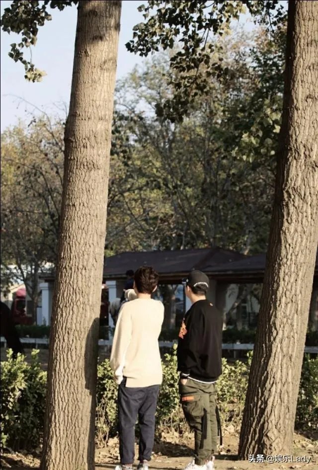 可以分享德云社私服照片吗？