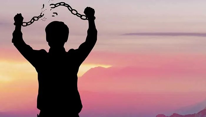 生活不易的说说心情句子发朋友圈