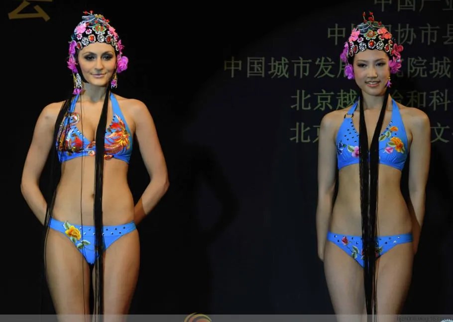 比基尼京剧亮瞎眼球 被指糟蹋国粹(组图)