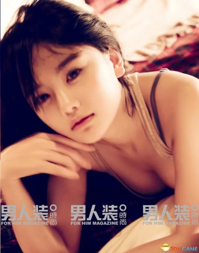 南笙姑娘《男人装》大尺度写真 性感唯美露酥胸