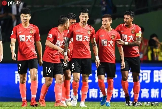中超“首尾之争”:恒大vs人和,领头羊在天河能否迎来联赛11连胜?能完成最低消费吗?