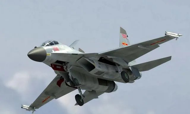 解放军首次曝光超强制空战斗机，这款战机到底有何特别之处？