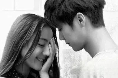 迪丽热巴的胸被鹿晗强吻怎么回事 撕扯中身体有了摩擦