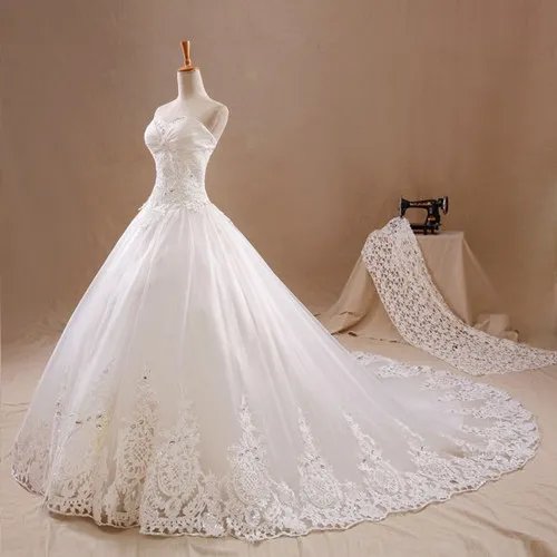 抹胸婚纱怎么穿　抹胸婚纱搭配小窍门