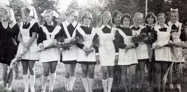 JK女生都在穿的护奶裙到底是什么?可甜可撩,百搭又好看~