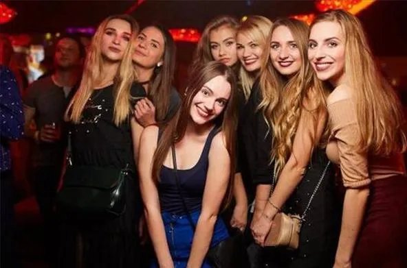 都说拉脱维亚美女“泛滥”，拉脱维亚真实的生活是什么样的？