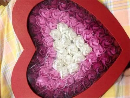 朋友结婚一般送什么礼物   送给朋友的实用礼物推荐