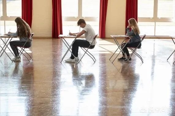 有人说考研如果考本校,对于专业科目中有些题目,本校的老师都会“透露”,作为别校的学生该怎么办,如何才能知道复习点?